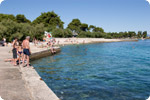 Strand Vlacica - Strand in Supetar auf der Insel Brac in Dalmatien